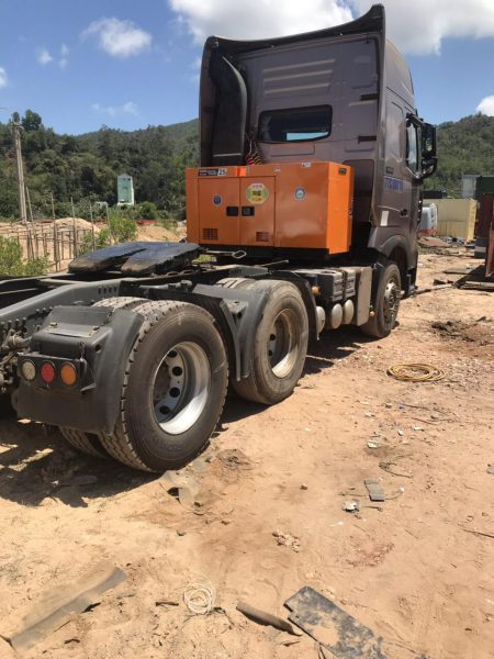 Lắp đặt máy phát điện cho container 1