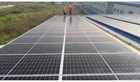 ve sinh tam pin nang luong mat troi daiphongpower 4