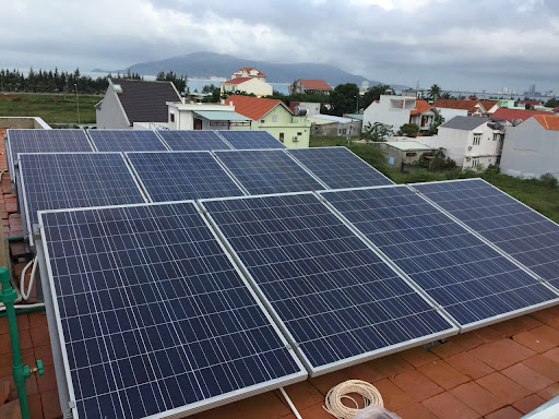 Lắp Đặt Điện Năng Lượng Mặt Trời Lưu Trữ